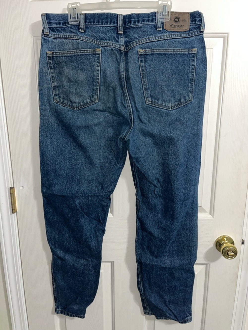 Wrangler Men’s Indigo Blue Relaxed Fit Jeans